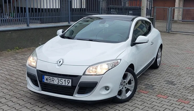 mazowieckie Renault Megane cena 17300 przebieg: 236550, rok produkcji 2009 z Białobrzegi